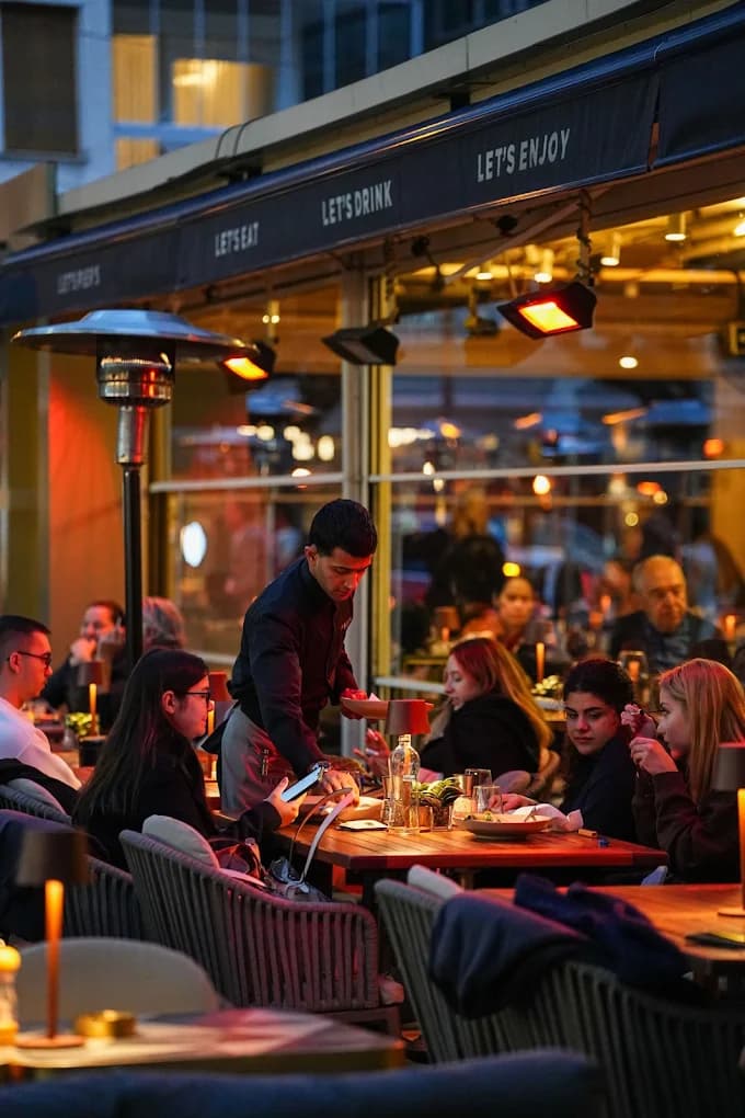 Piers Brasserie Bayraklı